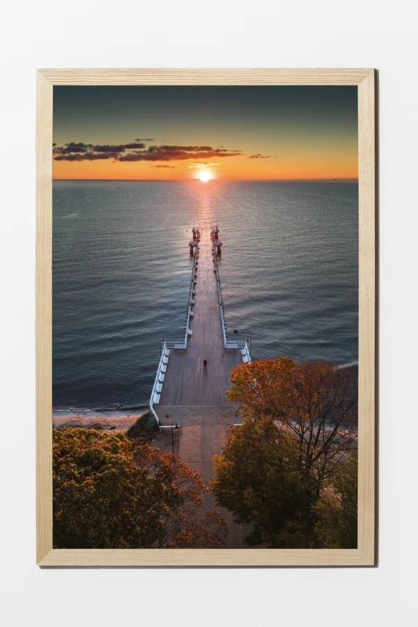 Obraz 40×60 cm, półmat, ramka sosna - Na Brzegu Spokój